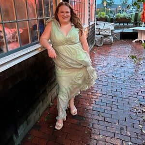 Mac Duggal dress size 20